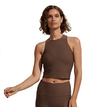 
                        
                          Load image into Gallery viewer, Varley Let&#39;s Move Kempton Womens Tennis Tank - Carob/L
                        
                       - 4