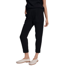 
                        
                          Load image into Gallery viewer, Varley Rolled Cuff 25 Inch Womens Pants - Black/XL
                        
                       - 1