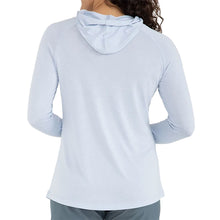 
                        
                          Load image into Gallery viewer, Free Fly Bamboo Weekender Womens Hoody
                        
                       - 2